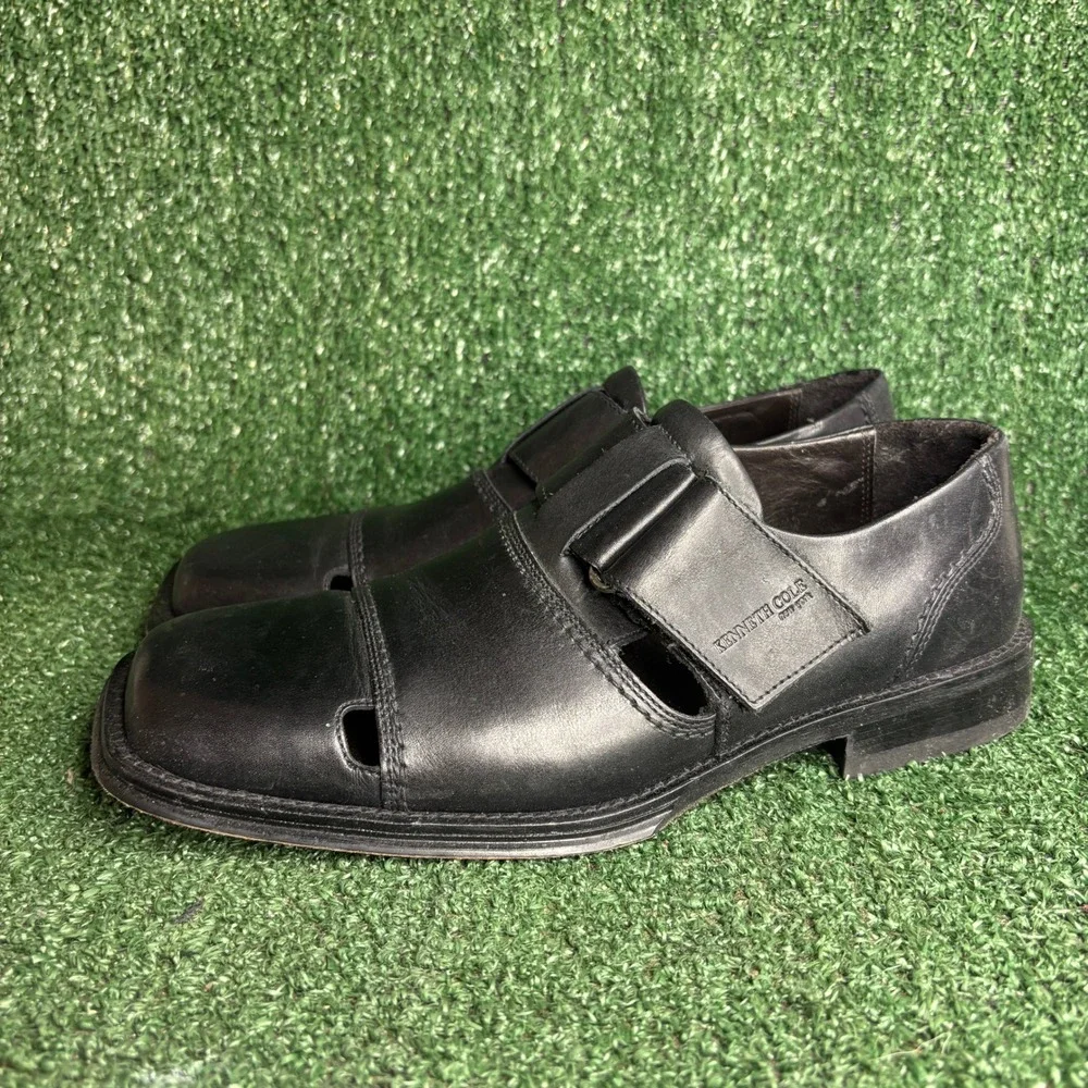 Kenneth Cole New York item you
